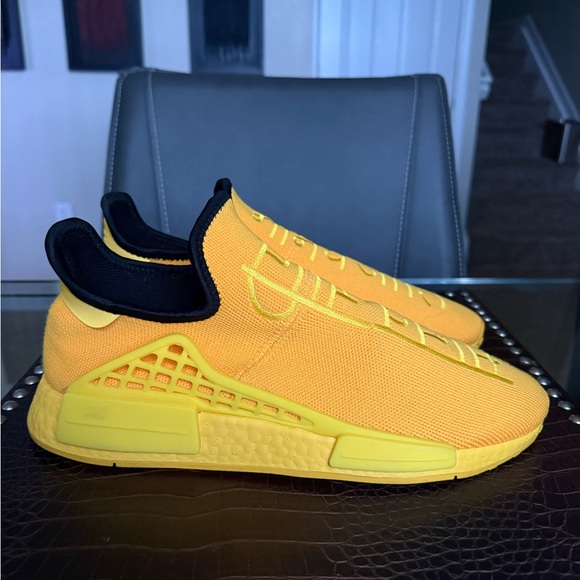 Pharrell x Adidas NMDs Yellow - Picture 5 of 6